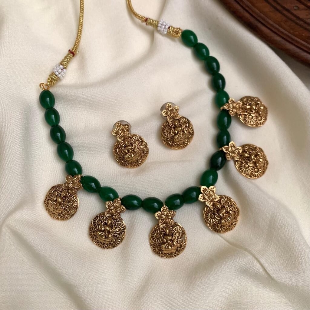 Traditional Necklace Set